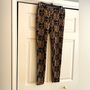 Women’s size M black/khaki geometric print leggings